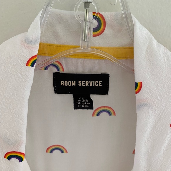 Room Service 🌈LOVE WINS🌈 Rainbow short pajamas- Unisex - Picture 10 of 16